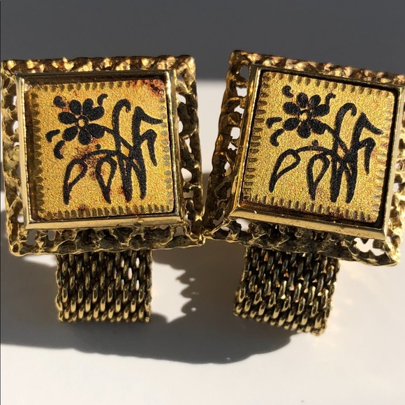Other - Vintage gold tone cuff links
